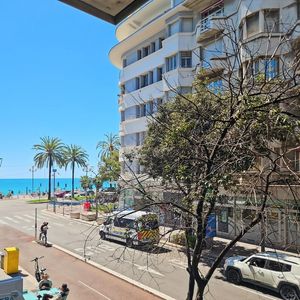 Property in Carre d'Or