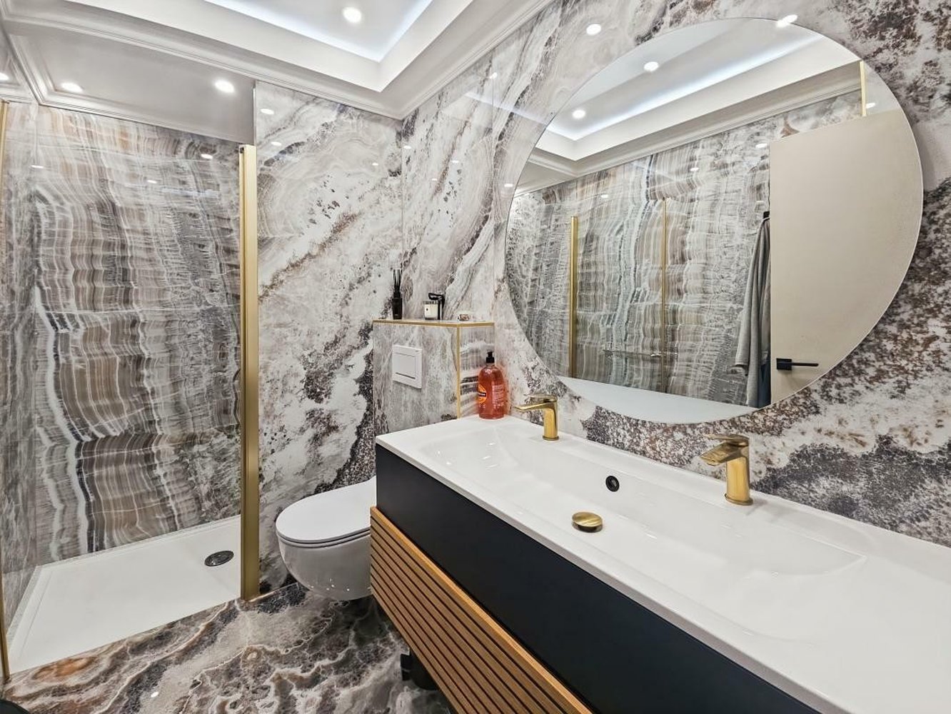 Property photo in Carre d'Or