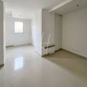 Property in Carre d'Or