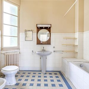 Property in Carre d'Or