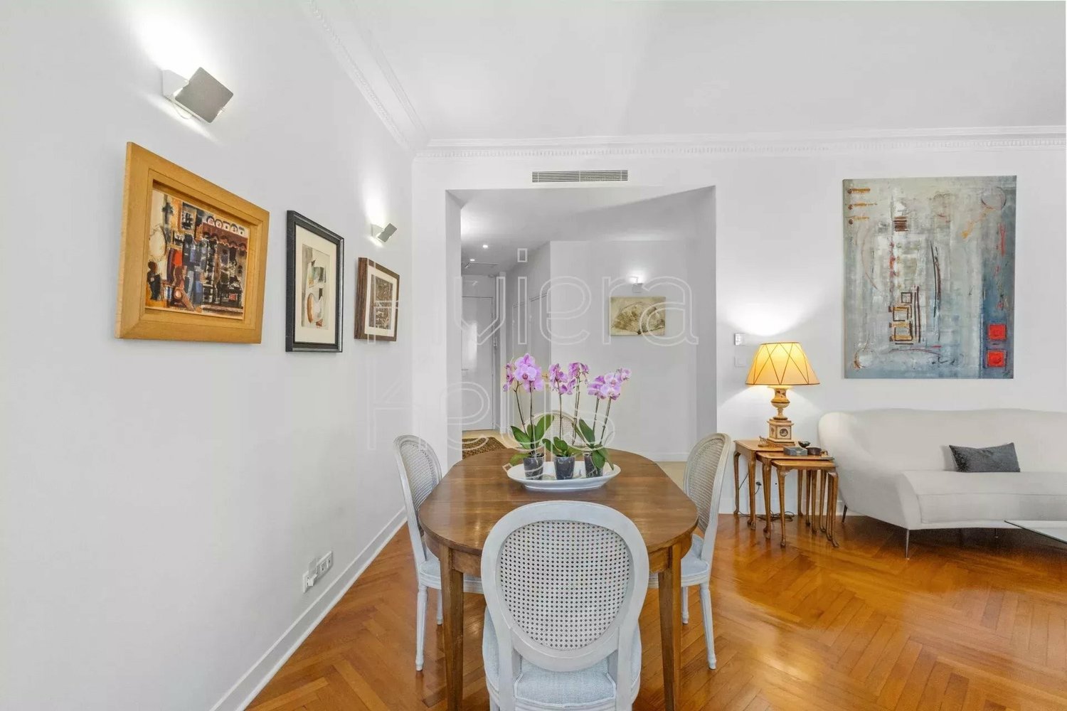 Property photo in Carre d'Or