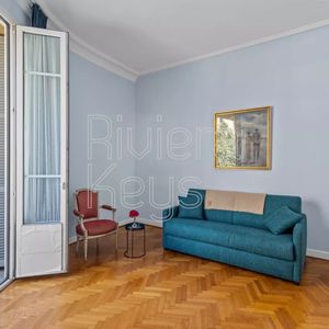 Property in Carre d'Or