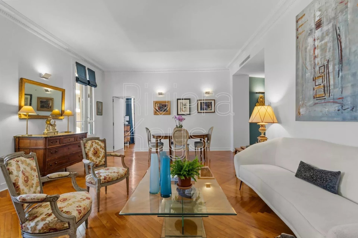 Property photo in Carre d'Or