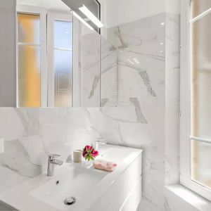 Property in Carre d'Or