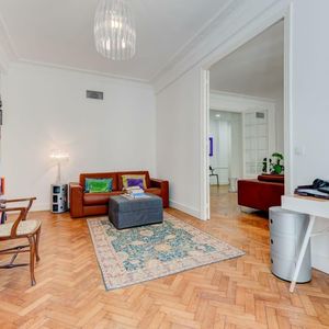 Property in Carre d'Or