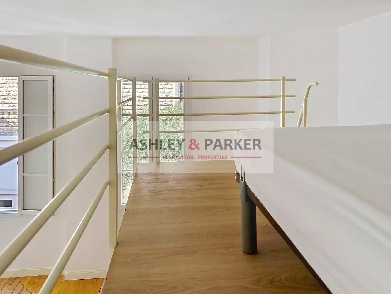 Property photo in Carre d'Or