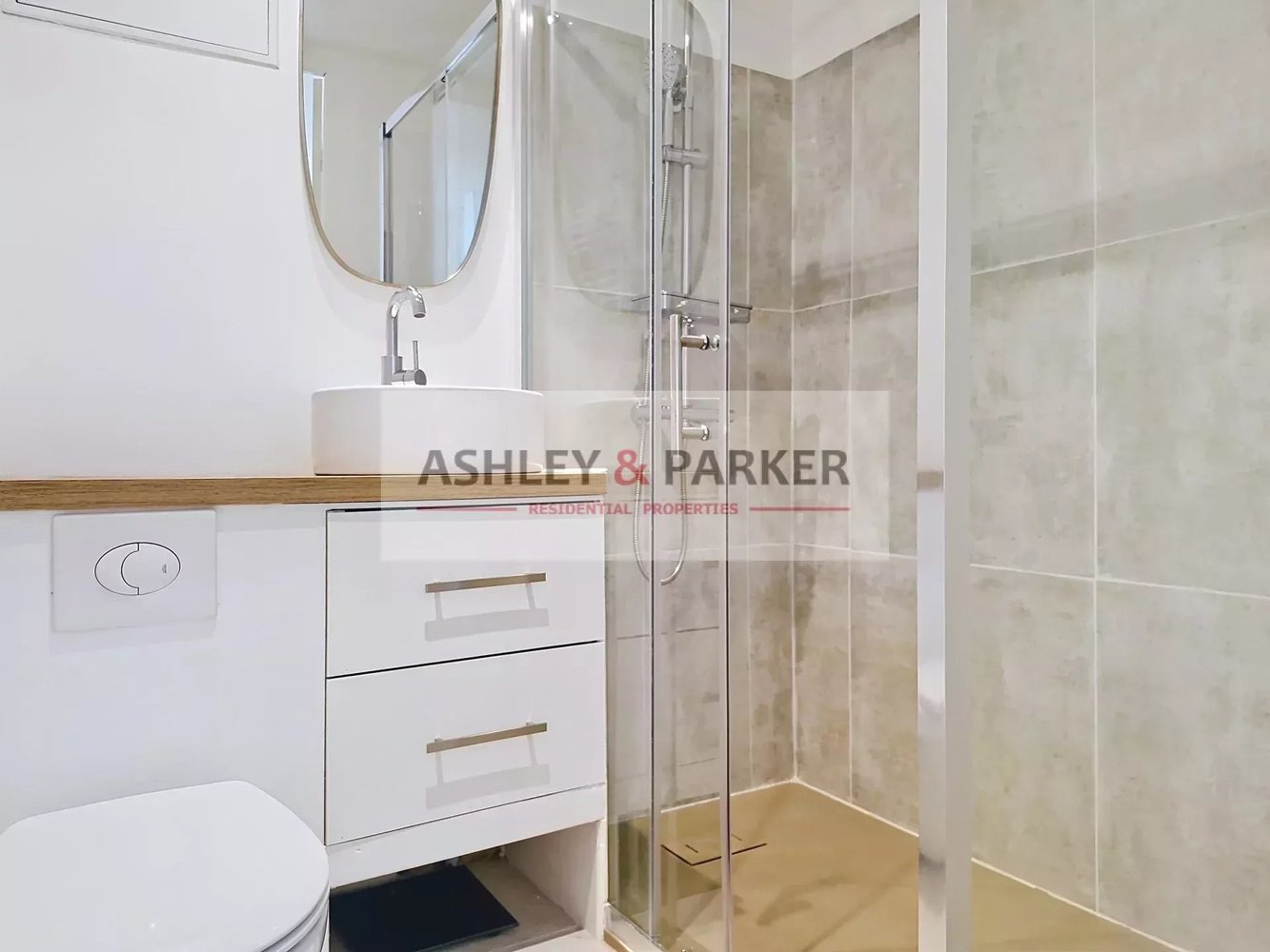 Property photo in Carre d'Or