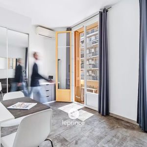 Property in Carre d'Or