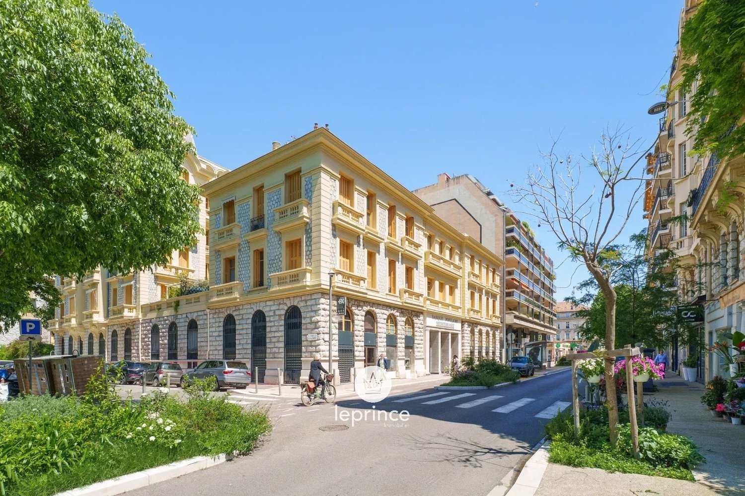 Property photo in Carre d'Or