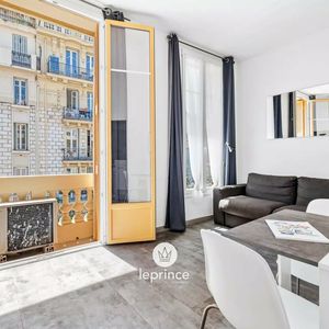 Property in Carre d'Or