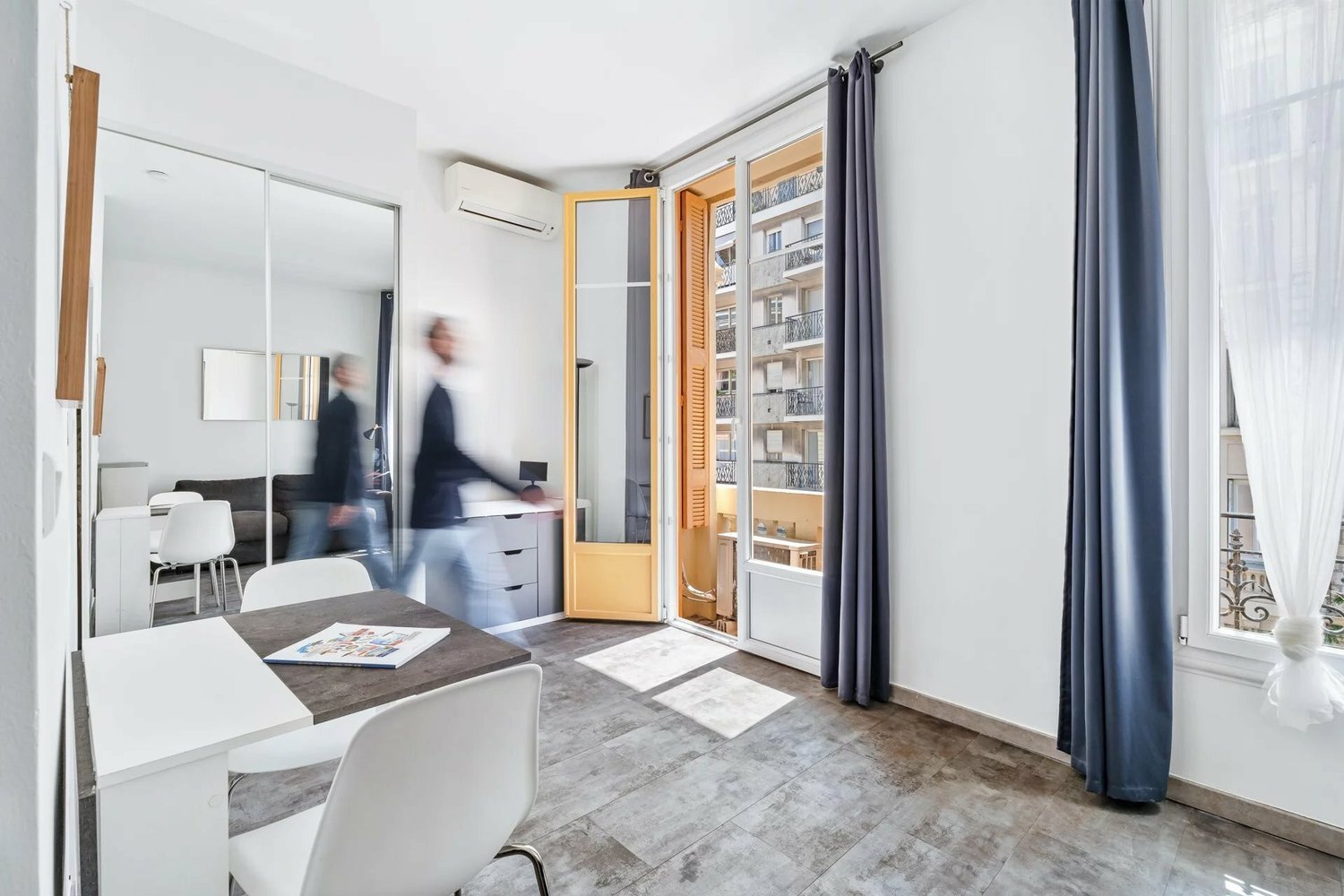 Property photo in Carre d'Or