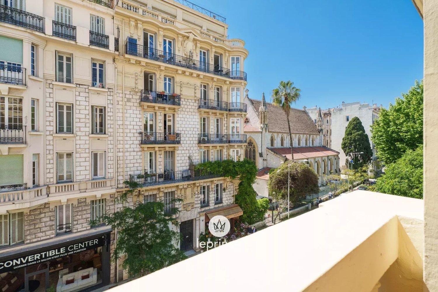 Property photo in Carre d'Or