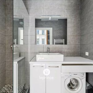 Property in Carre d'Or