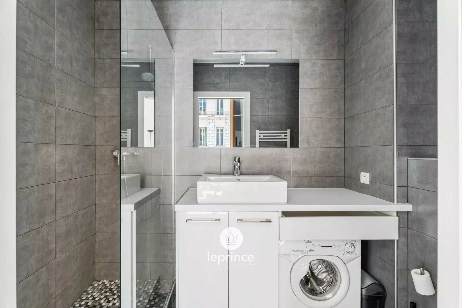 Property photo in Carre d'Or