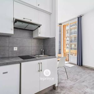 Property in Carre d'Or