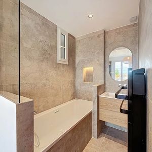 Property in Carre d'Or