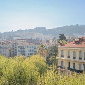 Property in Carre d'Or