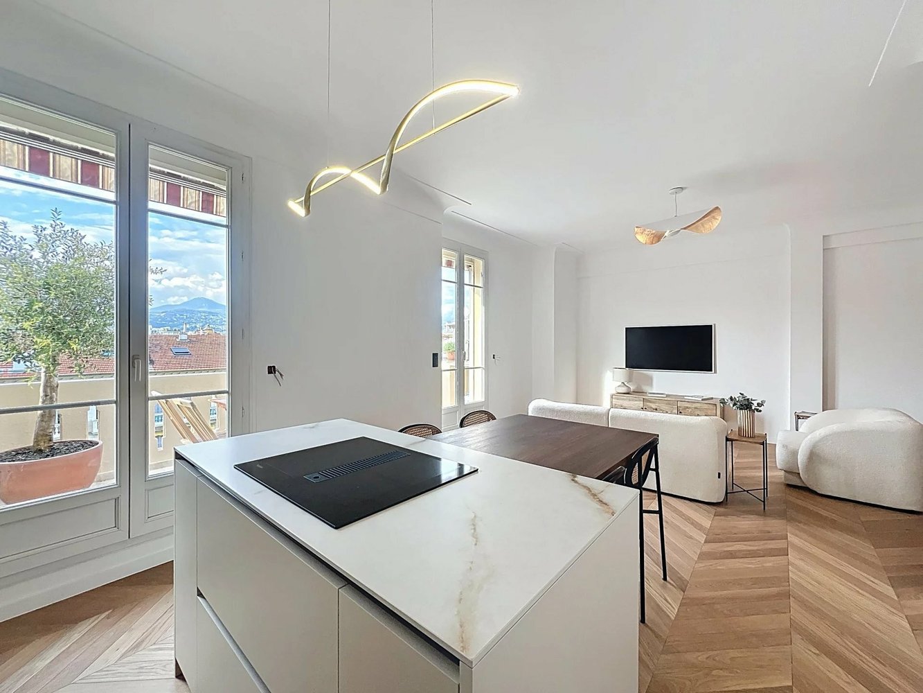 Property photo in Carre d'Or