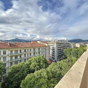 Property in Carre d'Or