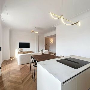 Property in Carre d'Or