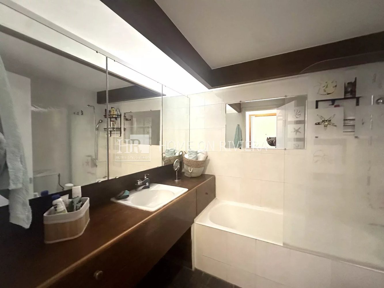 Property photo in Carre d'Or