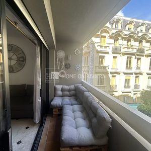 Property in Carre d'Or