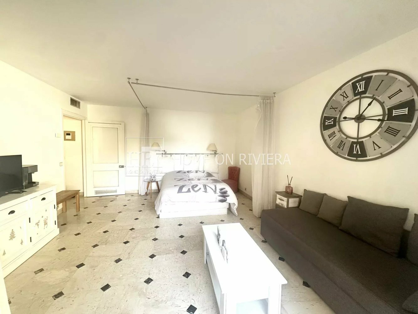 Property photo in Carre d'Or