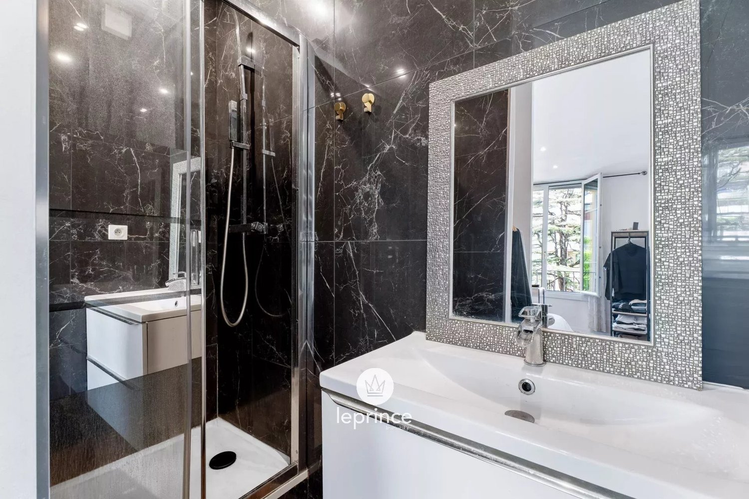 Property photo in Carre d'Or