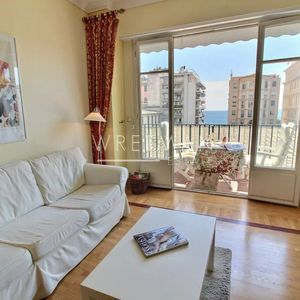 Property in Carre d'Or