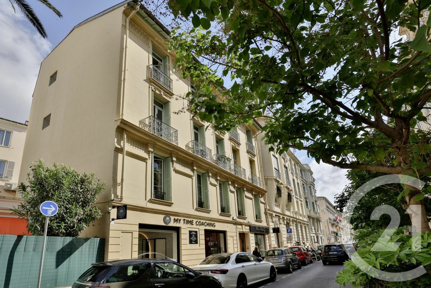 Property photo in Carre d'Or