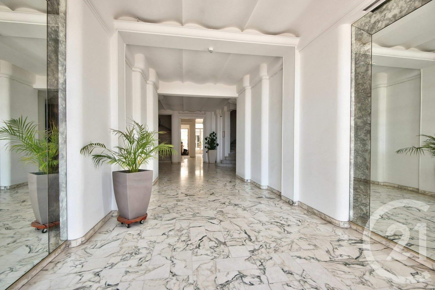 Property photo in Carre d'Or