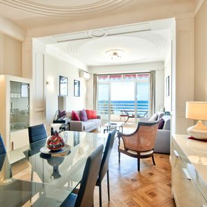 Property in Carre d'Or