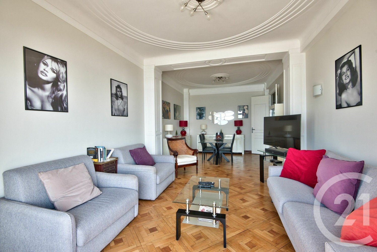 Property photo in Carre d'Or