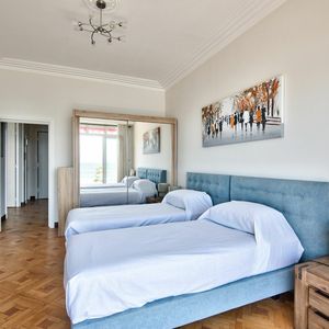 Property in Carre d'Or