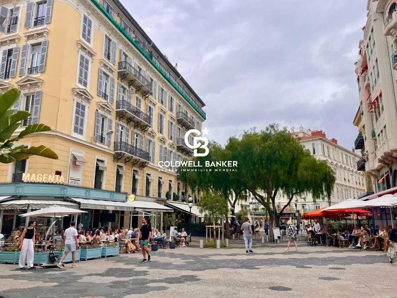 Property photo in Carre d'Or