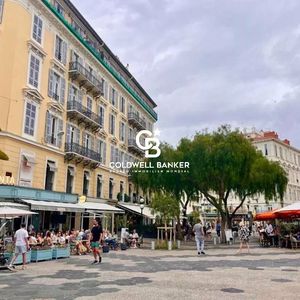 Property in Carre d'Or