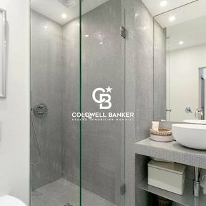 Property in Carre d'Or