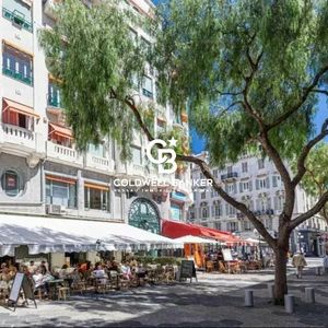 Property in Carre d'Or