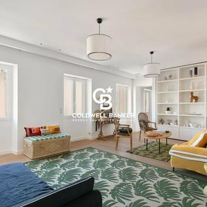 Property in Carre d'Or