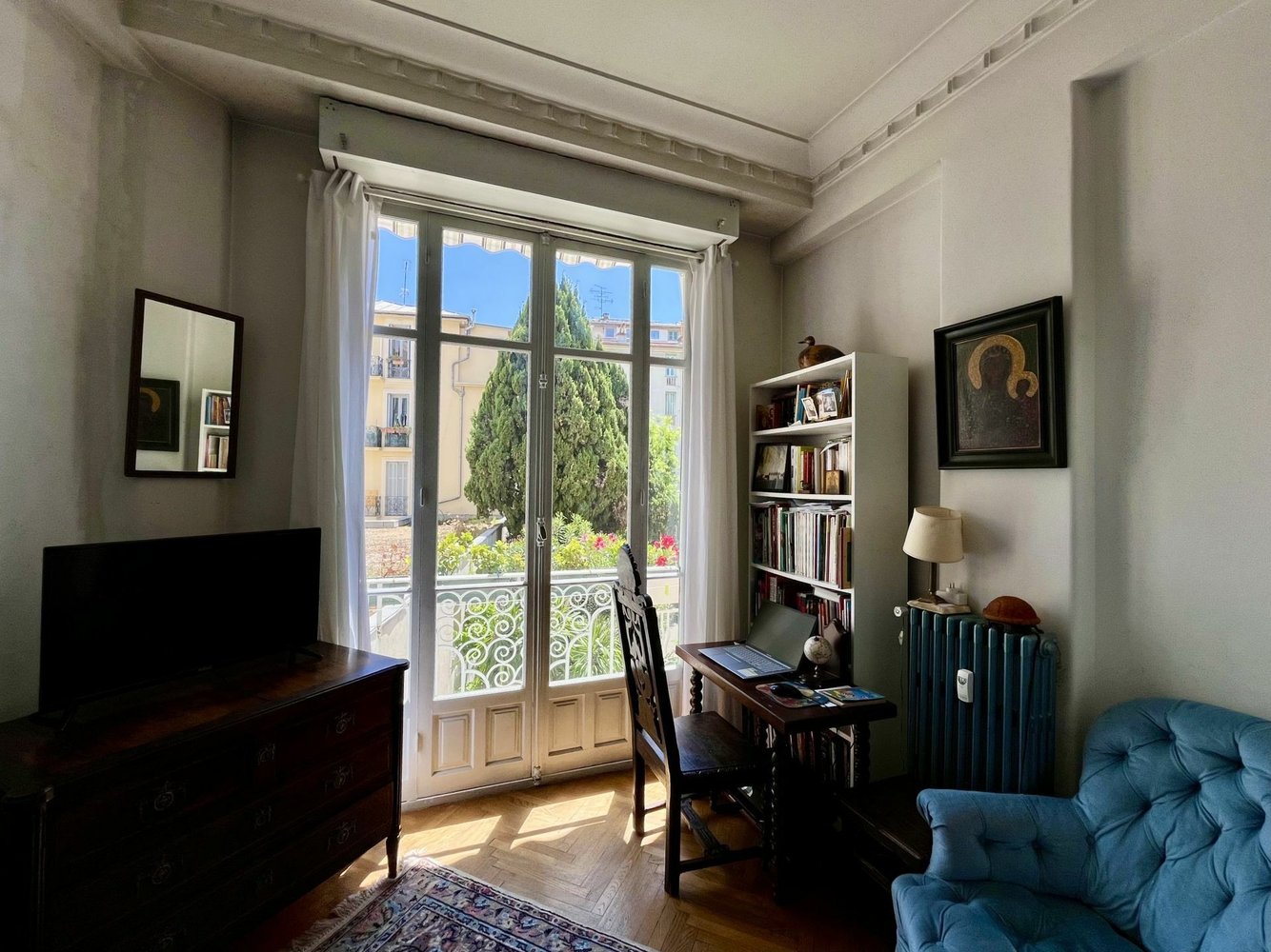 Property photo in Carre d'Or