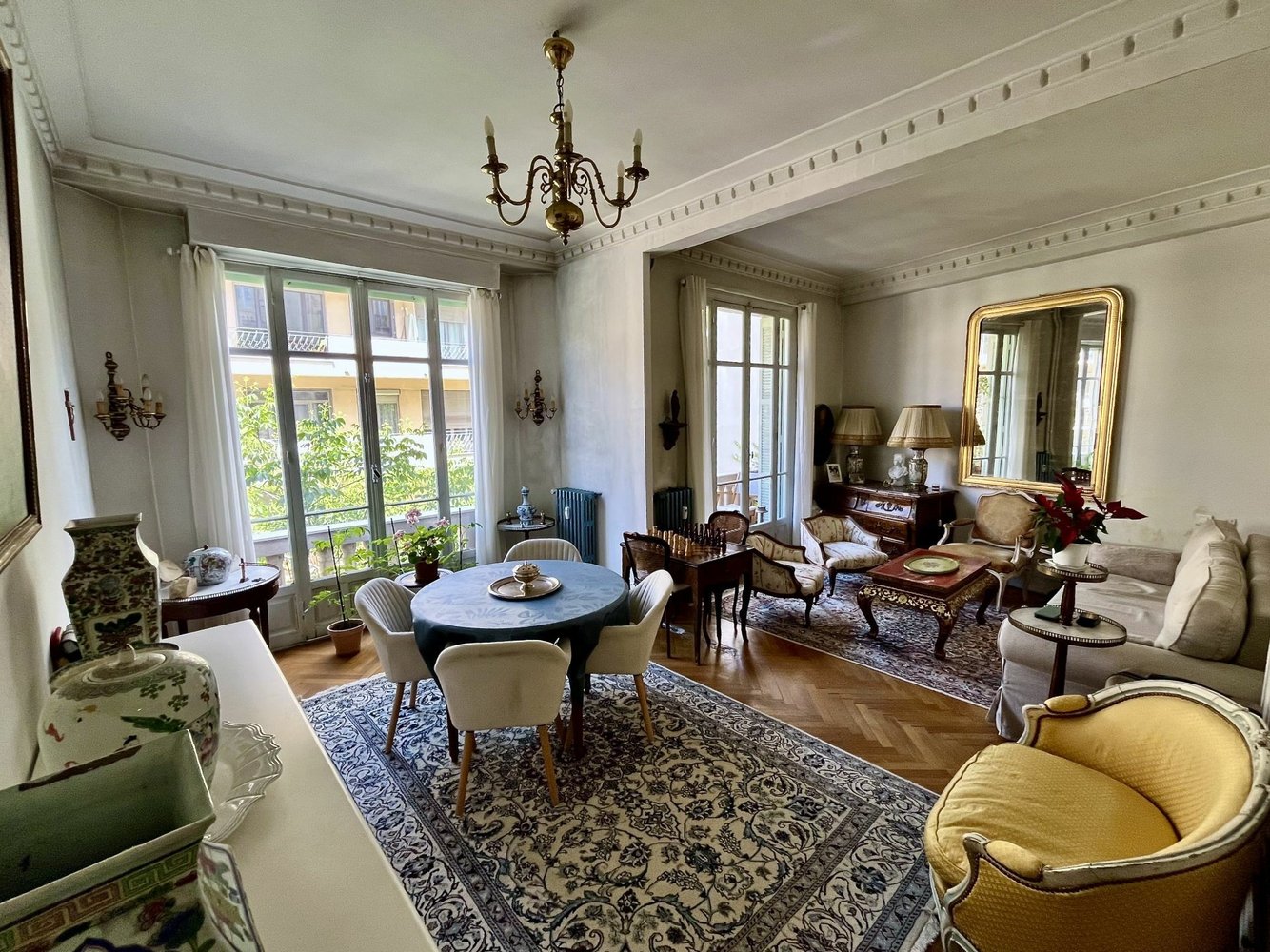 Property photo in Carre d'Or