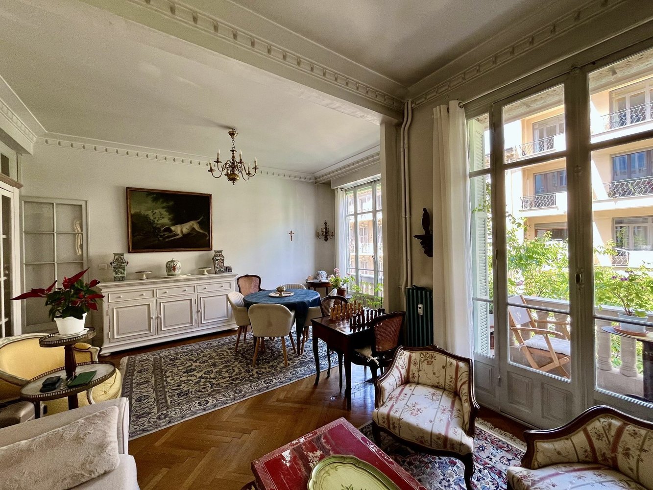 Property photo in Carre d'Or