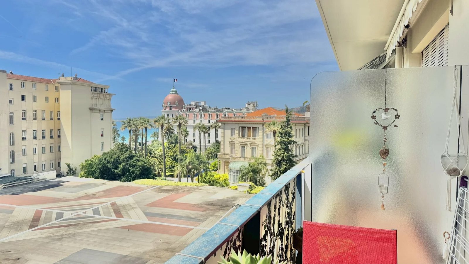 Property photo in Carre d'Or