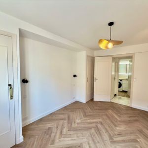 Property in Carre d'Or