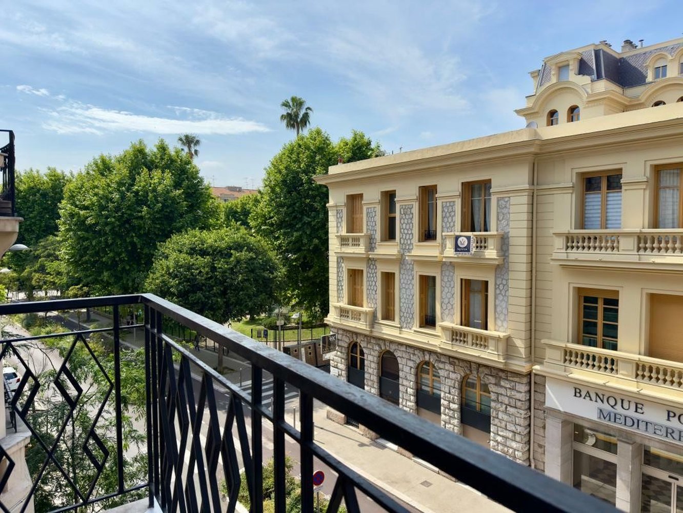 Property photo in Carre d'Or