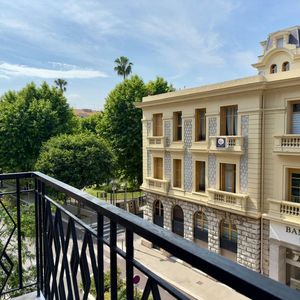 Property in Carre d'Or