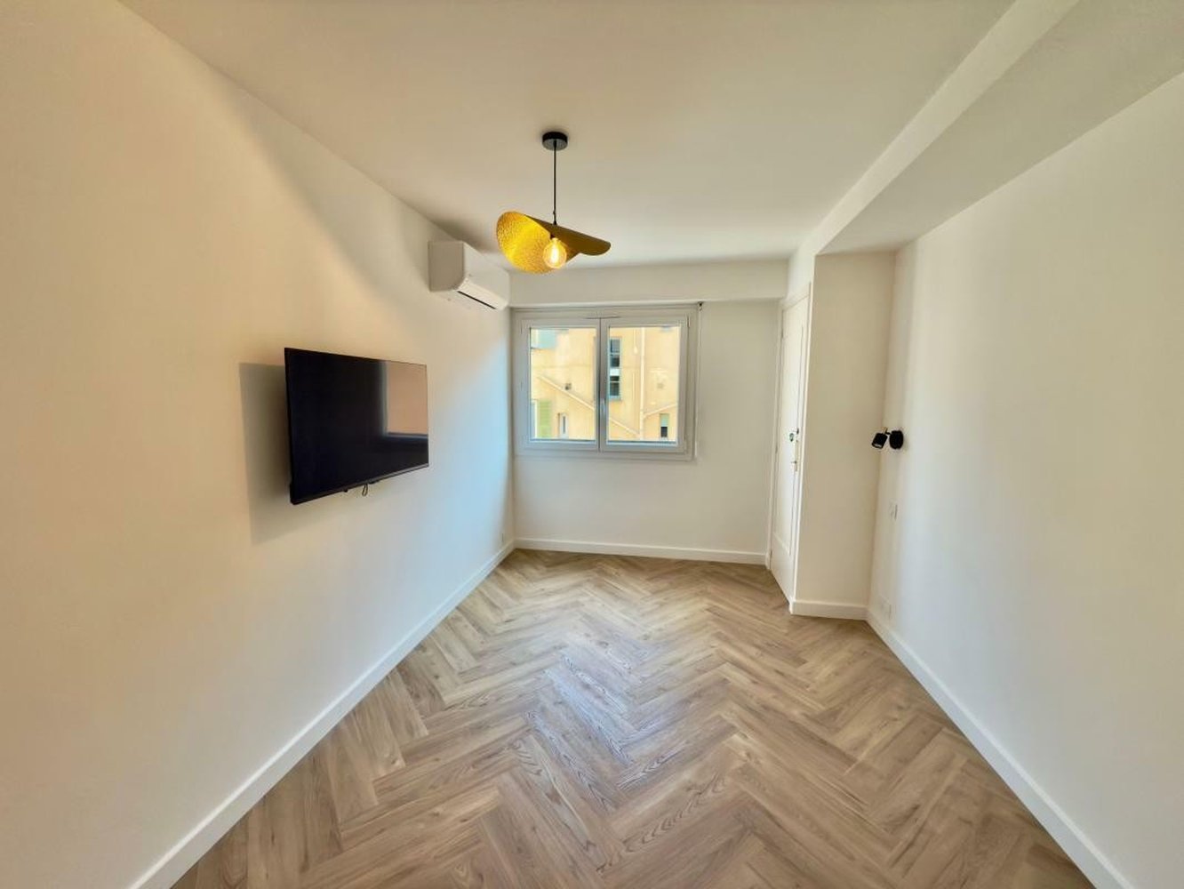 Property photo in Carre d'Or