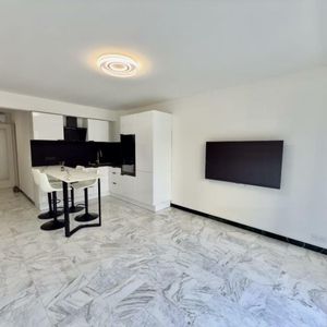 Property in Carre d'Or