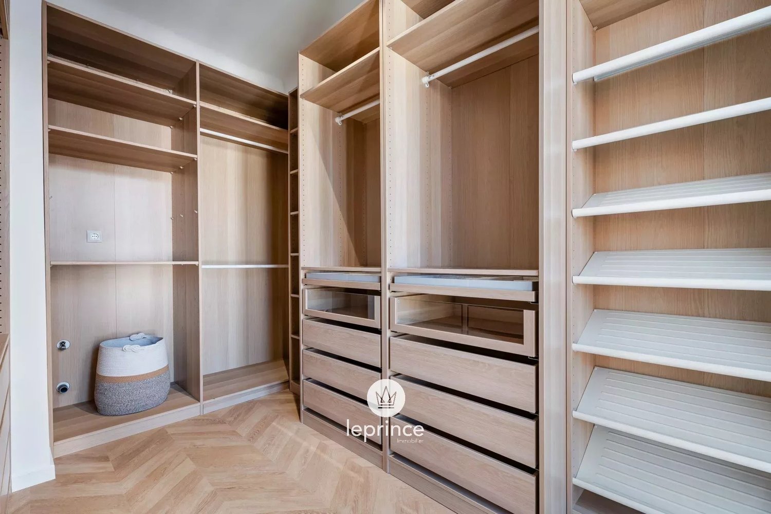 Property photo in Musicians Quarter