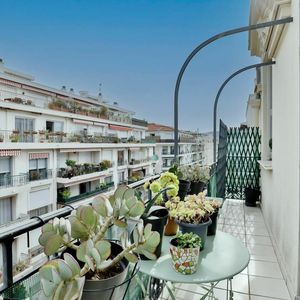 Property in Musicians Quarter